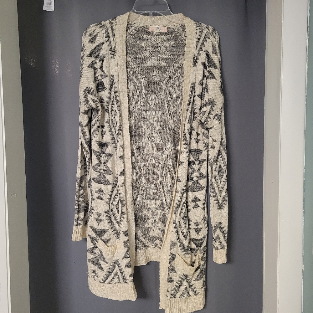 Pink rose geometric cardigan